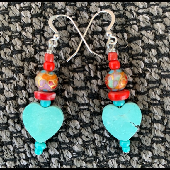 ❣️SALE Turquoise Heart & Vintage Red Bead Earrings - Picture 6 of 12